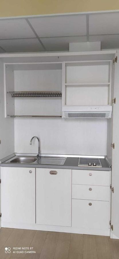 Apartaments Suites Ambassador Каорле Екстериор снимка